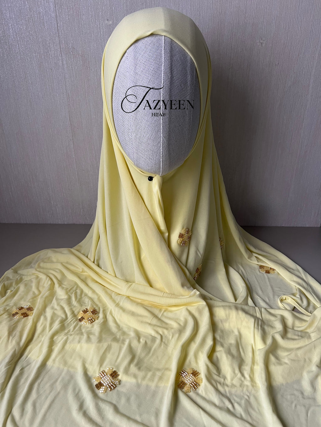 Hijab jersey à strass jaune
